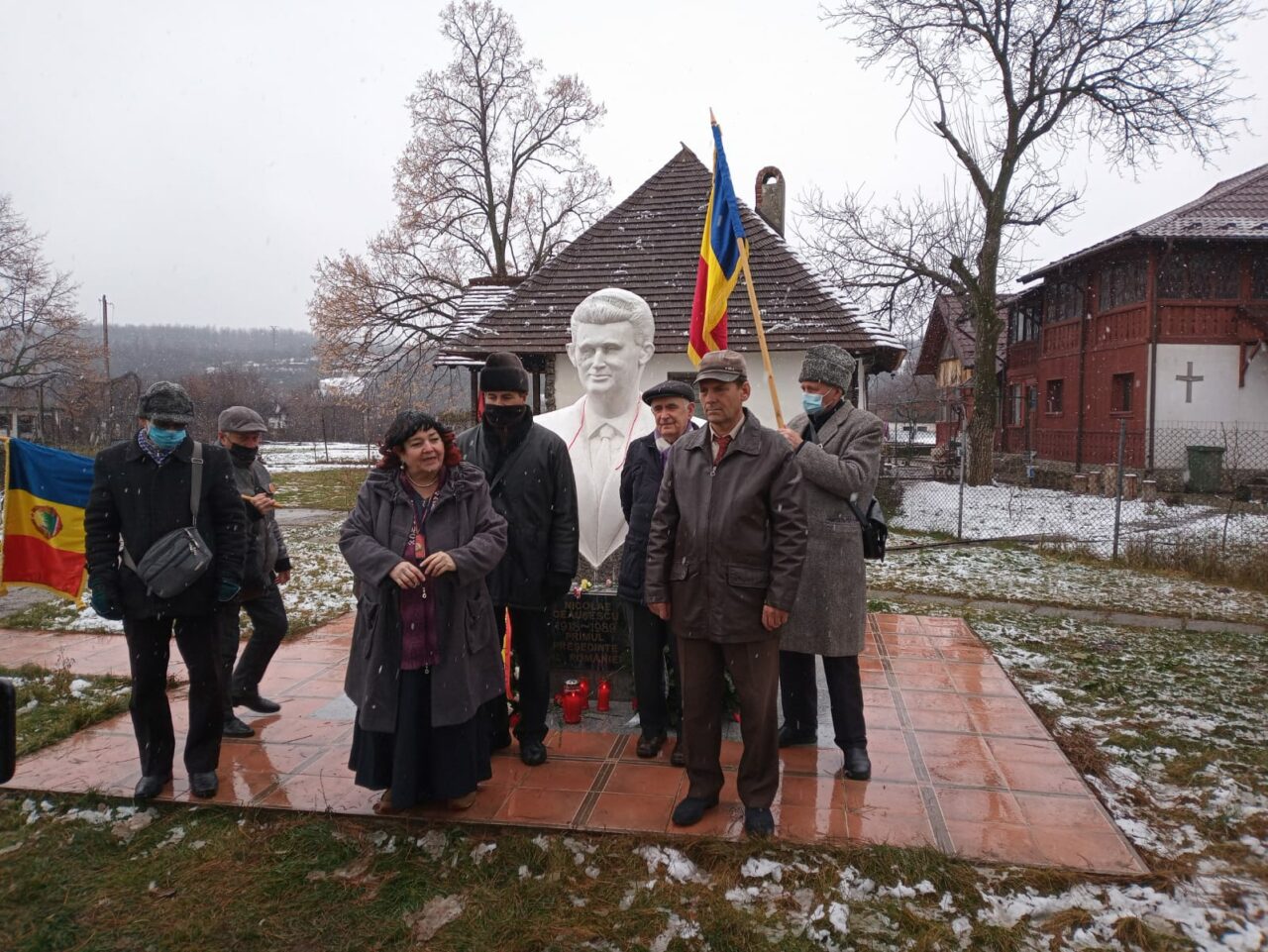 EXCLUSIV | Cine i-a luat locul lui Nicolae Ceaușescu la șefia noului PCR! Povestea „tovarășului” Petre Ignatencu