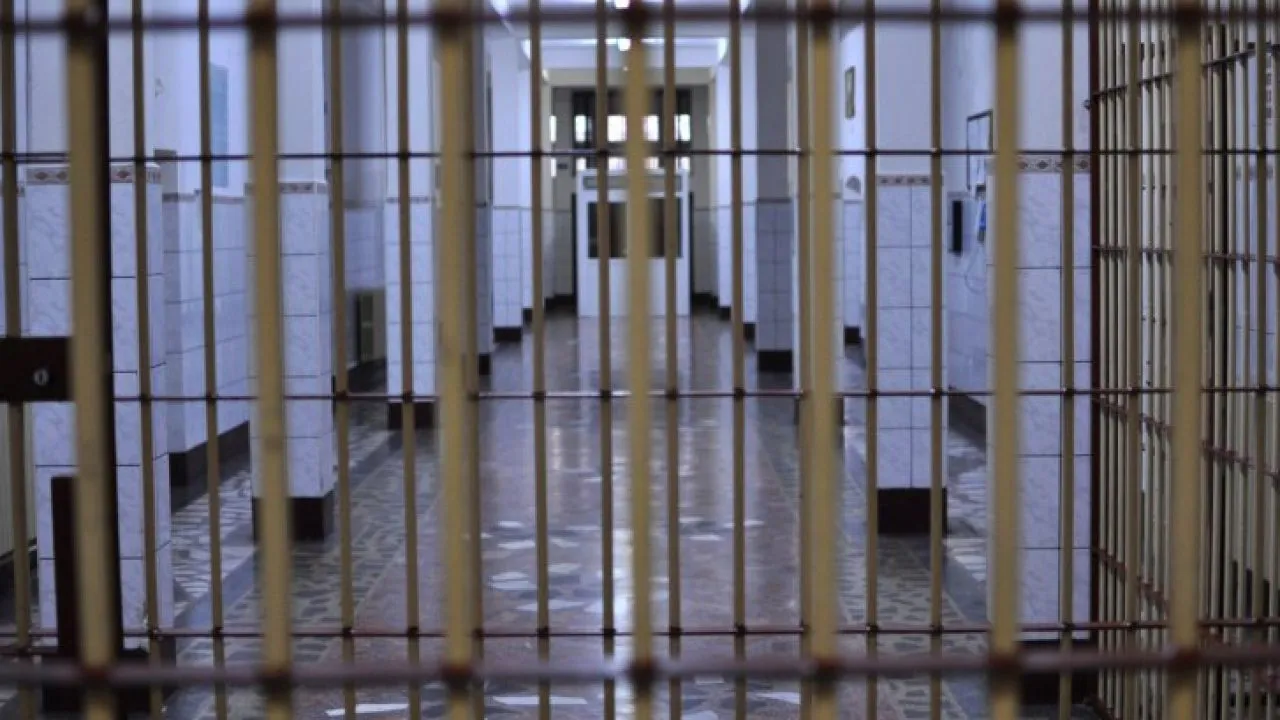 Alertă la Penitenciarul Jilava. Un deținut periculos a evadat fără să depună nici cel mai mic efort! Cum a fost posibil așa ceva
