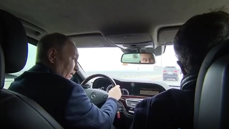 VIDEO | Vladimir Putin a mers în Ucraina ocupată. „Țarul” Rusiei, filmat într-o inspecție a podului peste Strâmtoarea Kerci