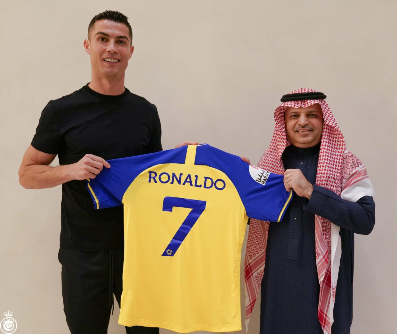 OFICIAL | Cristiano Ronaldo a semnat cu Al-Nassr din Arabia Saudită! Care sunt cifrele înțelegerii