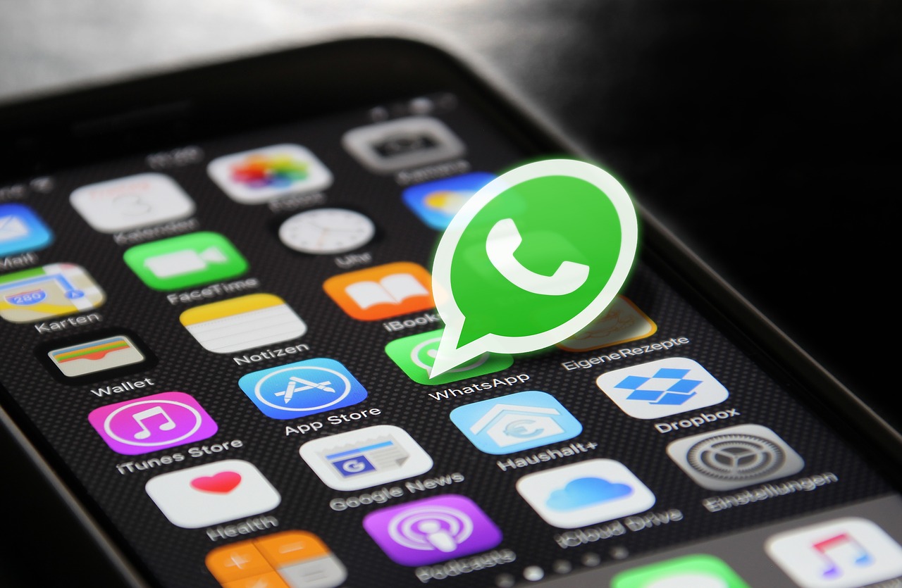 WhatsApp lansează avatarurile 3D, care pot fi folosite ca poză de profil sau trimise sub formă de stickere. Cum pot fi accesate de utilizatori