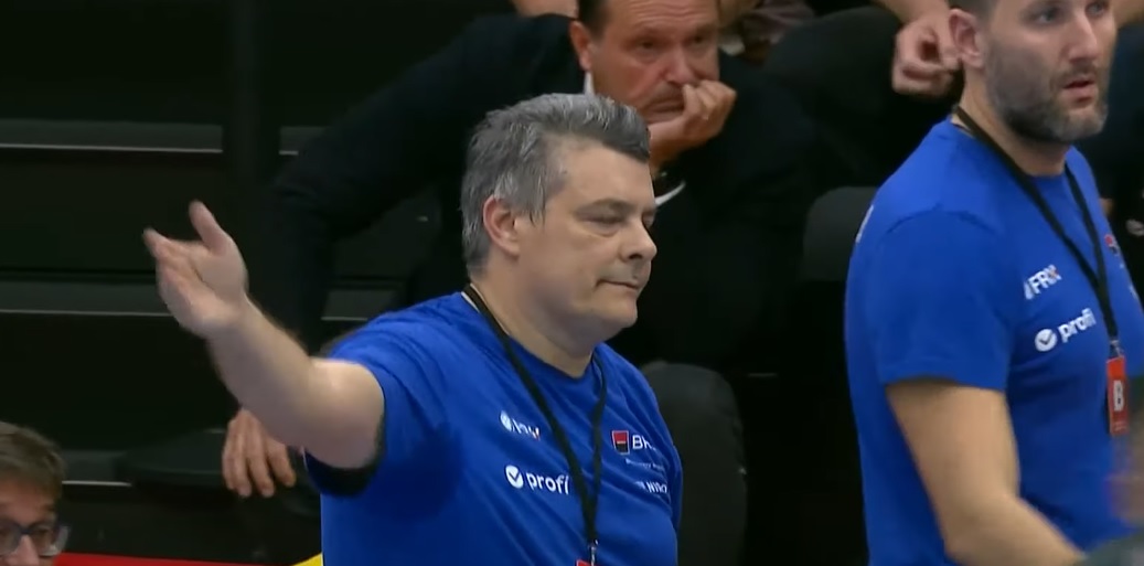 Xavi Pascual nu mai este selecționerul ECHIPEI naționale a României. Motivul demisiei