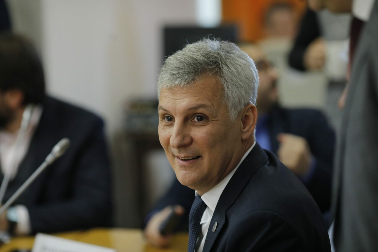 Daniel Zamfir îl „mitraliază” pe fostul premier: „Din groapa de gunoi a politicii s-a trezit Nimeni-în-drum-Cîțu”