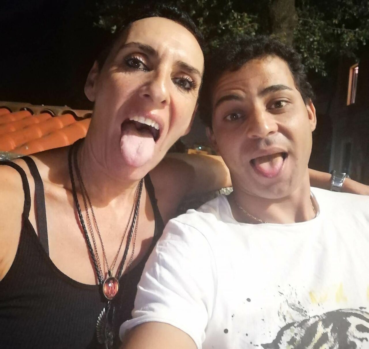 Mamă și fiică, membre ale unui cult satanist, găsite mumificate. „I s-au deformat oasele”