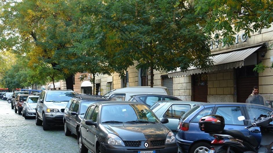 Femeie băgată în spital după o ceartă pentru un loc de parcare. Unde s-a putut întâmpla un asemenea incident
