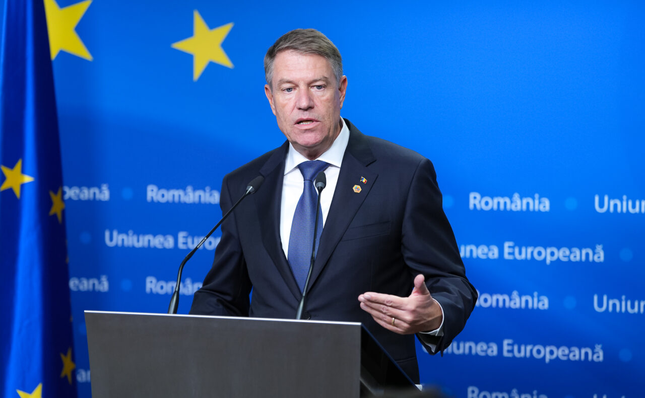 Iohannis a vorbit la telefon cu președintele Austriei. Ambasadorul României, retrimis la Viena