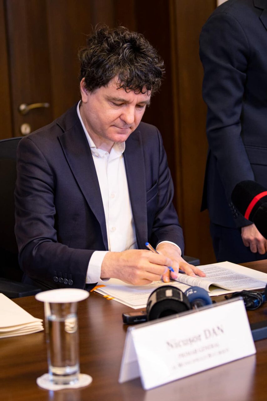 Nicușor Dan, întrebat dacă s-a gândit să-și dea demisia după moartea Anei Oroș: „Am un mandat și încerc să ma țin de el”