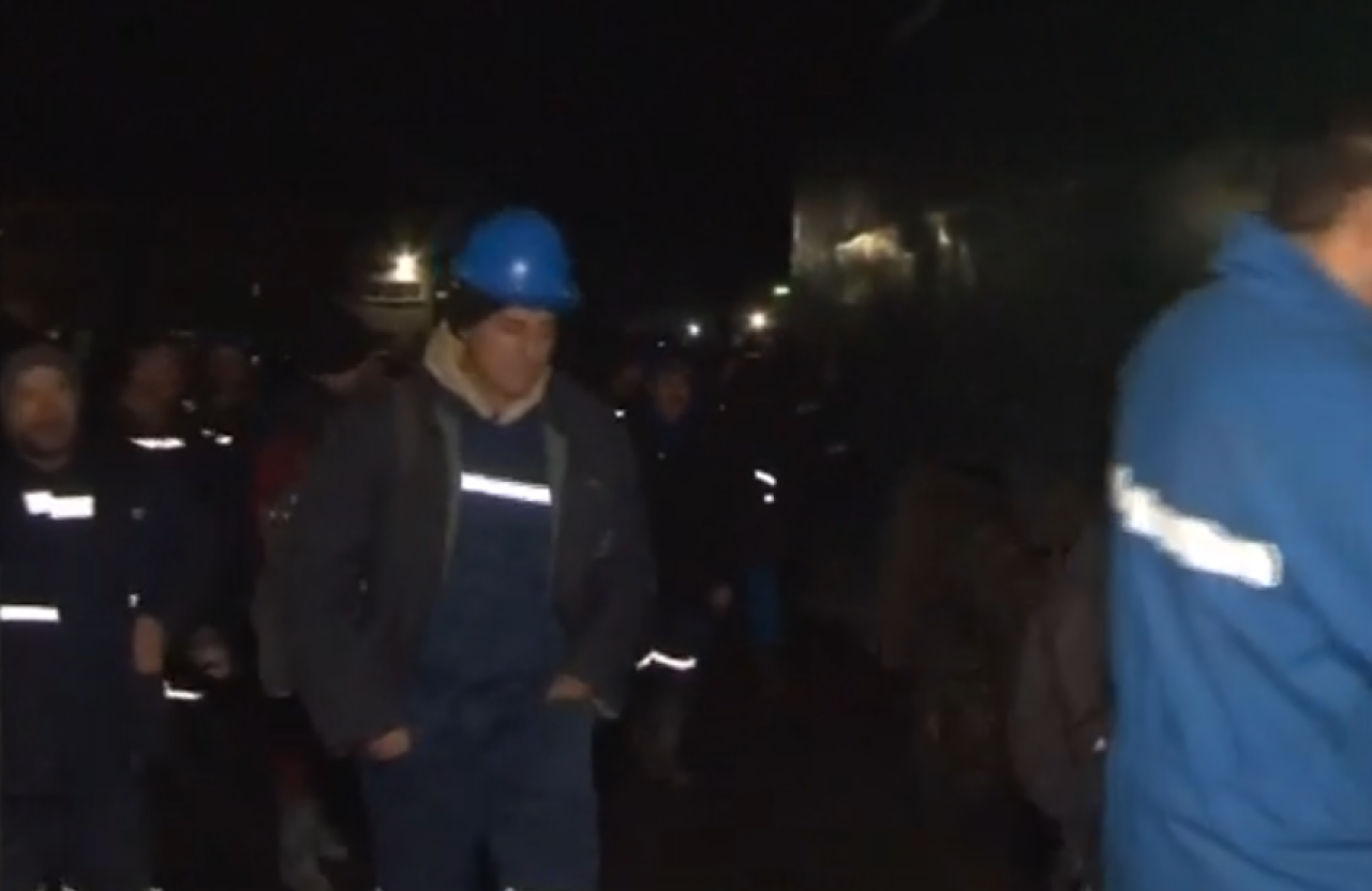Prime de Crăciun TĂIATE pentru angajații Complexului Energetic Oltenia. Sindicaliștii sunt revoltați și au anunțat negocieri cu autoritățile