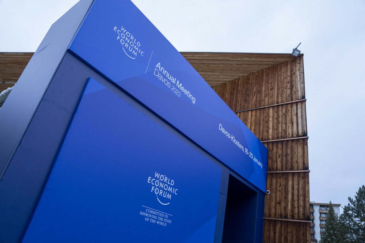 Forumul Economic de la Davos debutează luni. Aici se iau cele mai importante decizii la nivel mondial. Cine este singura româncă participantă la reuniune