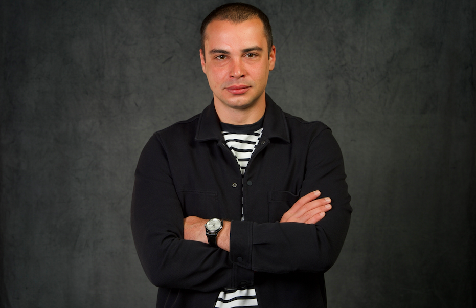 INTERVIU | Adrian Nicolae, despre filmul „Taximetriști”: „Mi s-a părut o ocazie foarte bună de a sparge un pic pojghița acestor locuri comune conform cărora taximetriștii sunt doar guralivi, păreriști, obositori și țepari”