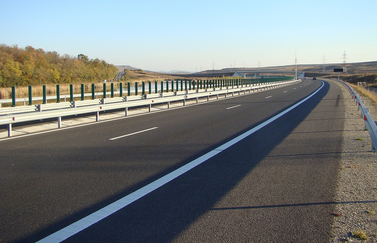 VIDEO Cum arată autostrada din România care a luat-o la vale la numai doi ani de la deschidere