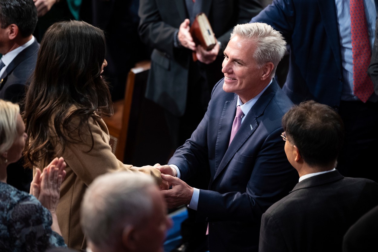 SUA: Republicanul Kevin McCarthy câştigă şefia Camerei Reprezentanţilor, după 15 runde de vot /  Reacția lui Joe Biden