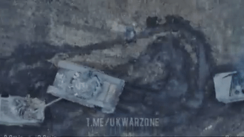 VIDEO | Militari ruși, azvârliți de pe o mașină blindată cu tunul unui tanc propriu