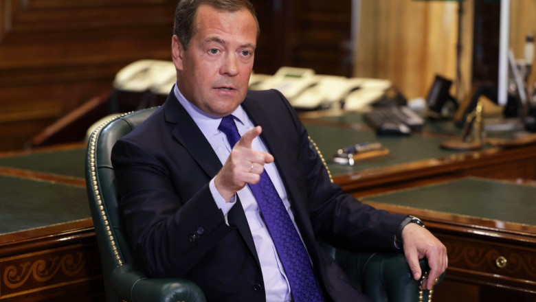 Dmitri Medvedev, furios după ce Ambasada SUA la Moscova a publicat un mesaj video pentru ruși: „A plecat către NATO. Bucurați-vă!”