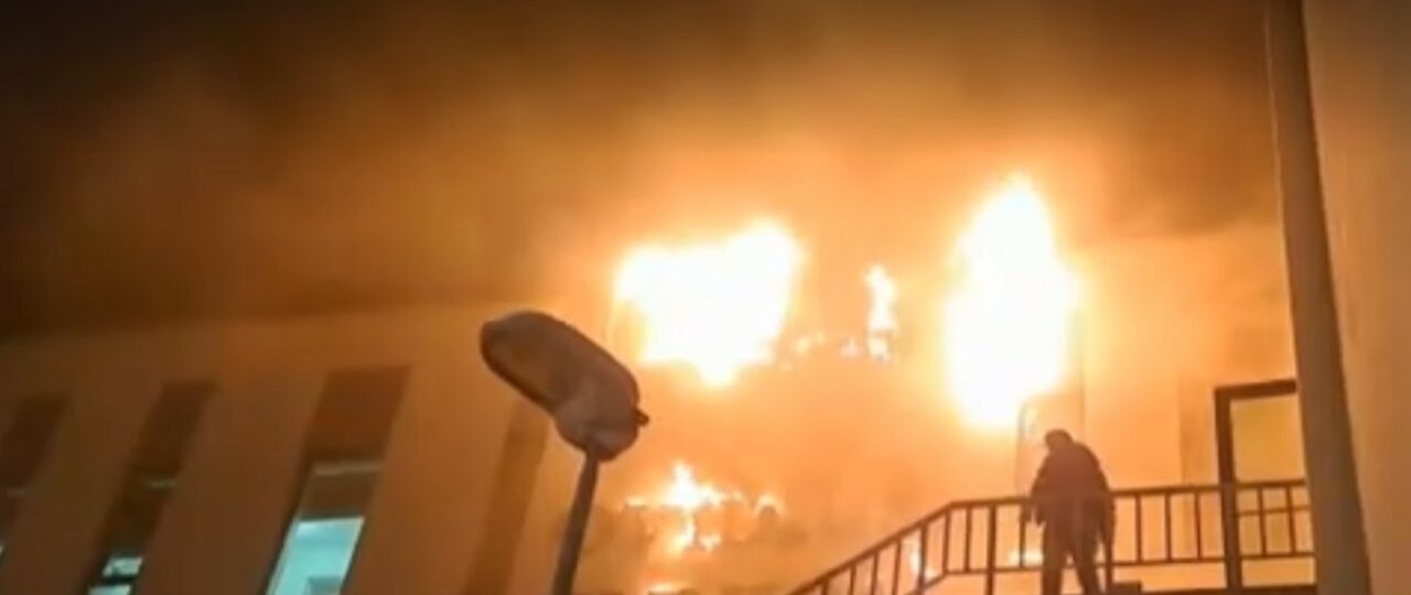Incendiu la un spital din Constanța. 10 persoane s-au autoevacuat
