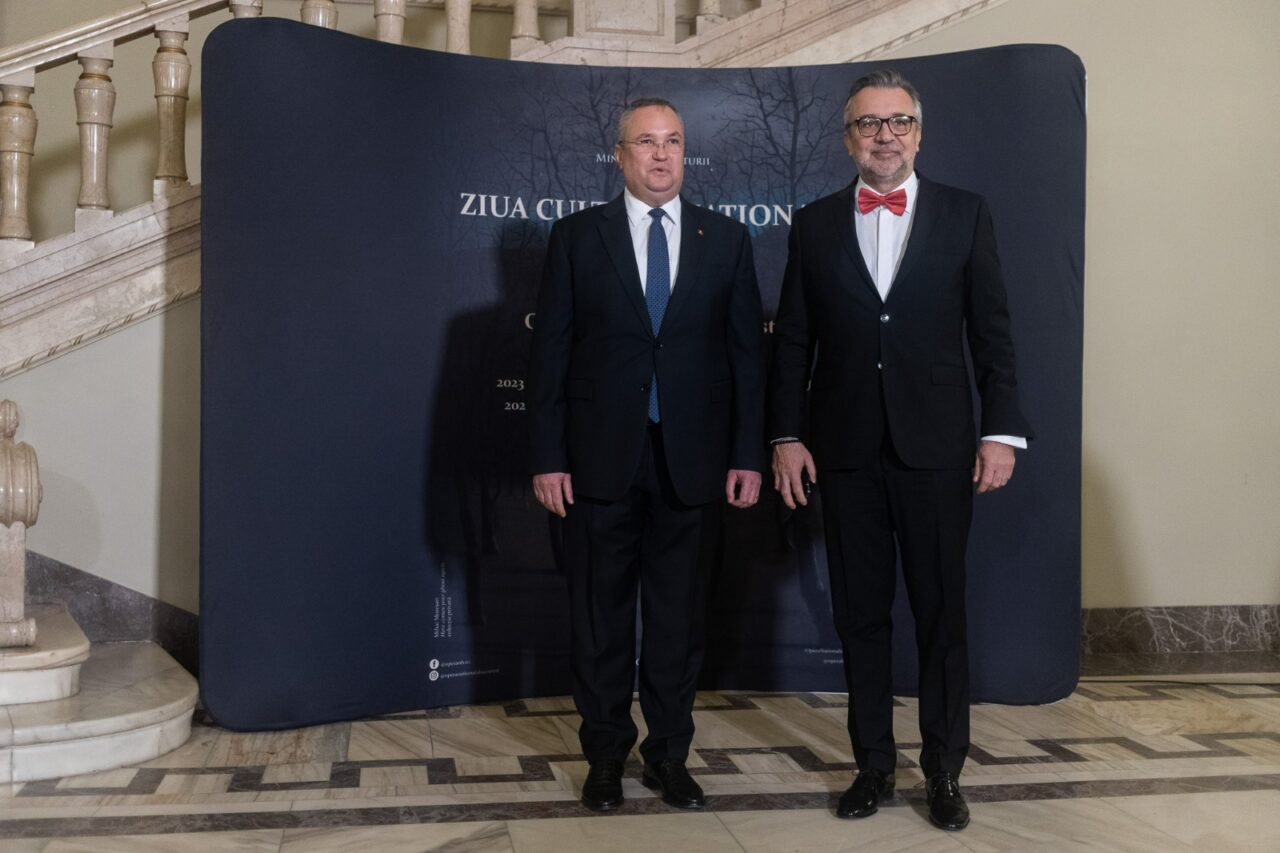 Atacuri în COALIȚIE/CIUCĂ: Uite, unde era cel care stăpânește o meserie!/Romașcanu: Tovarășul Ciucă, singurul candidat la președinție membru PCR