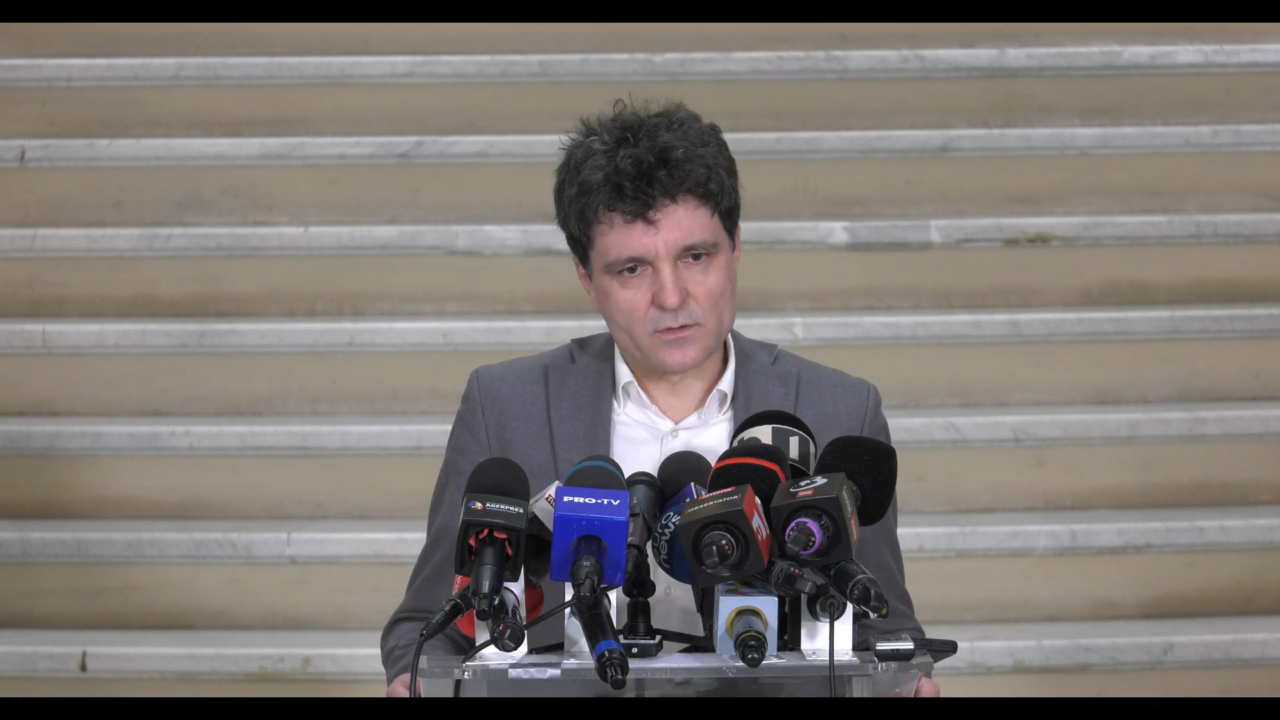 Nicuşor Dan: „Avem un val de câini care încep să fie abandonaţi de proprietari”