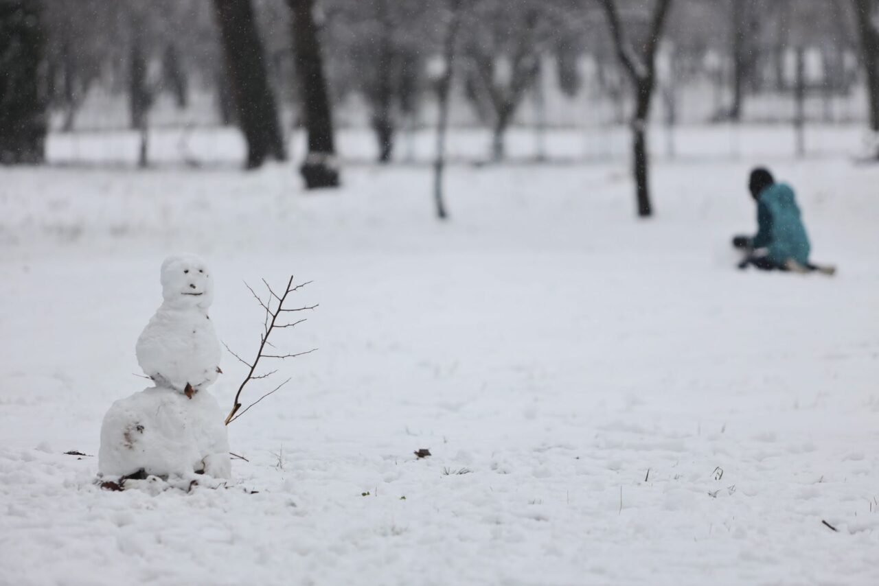 Prognoza meteo specială pentru București. Până când va mai ninge în Capitală