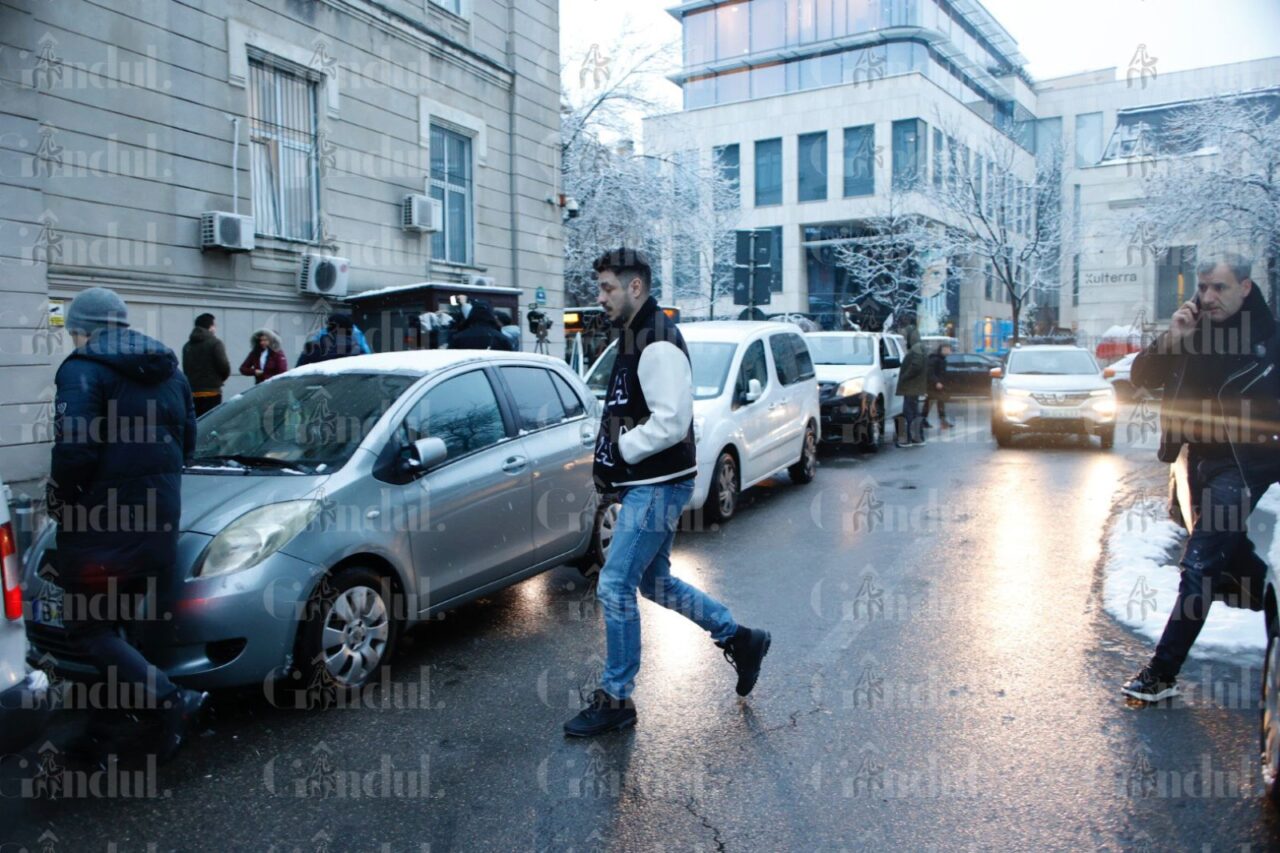 Fiul lui Victor Pițurcă a fost reținut pentru 24 de ore în dosarul măștilor neconforme vândute spitalelor MApN în perioada pandemiei