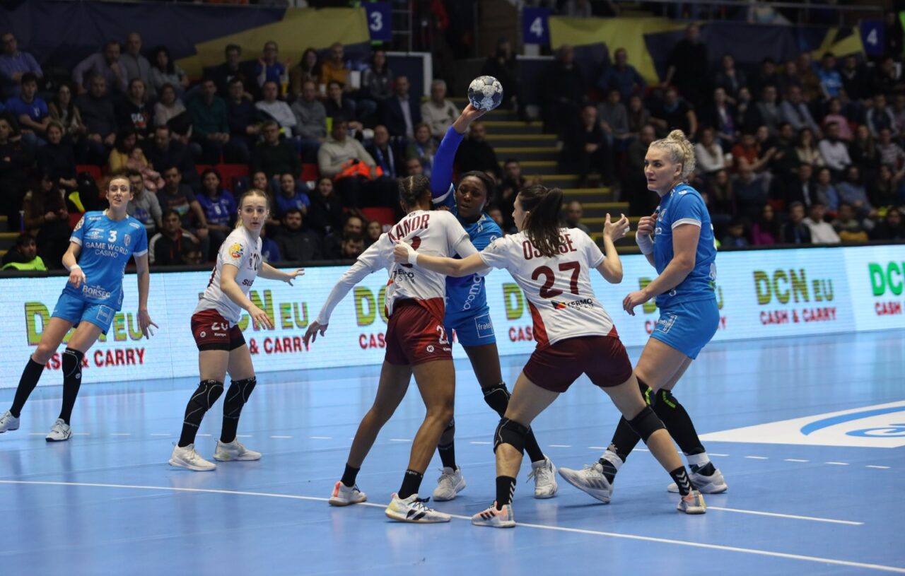 Titlul în handbalul feminin e decis: CSM București a învins Rapid și are avans mare în clasament! Luptă mare la locul 2 în Liga Florilor
