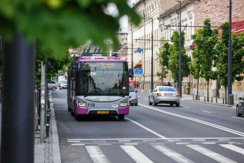 Cu un leu te plimbi doar 10 minute cu autobuzul! Cluj Napoca, orașul cu cel mai costisitor transport din România