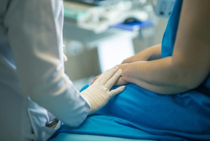 S-a îngrășat 40 kilograme în doar 10 luni, motiv pentru care s-a prezentat la spital. Ce i-au descoperit medicii din Italia unei femei de 62 de ani