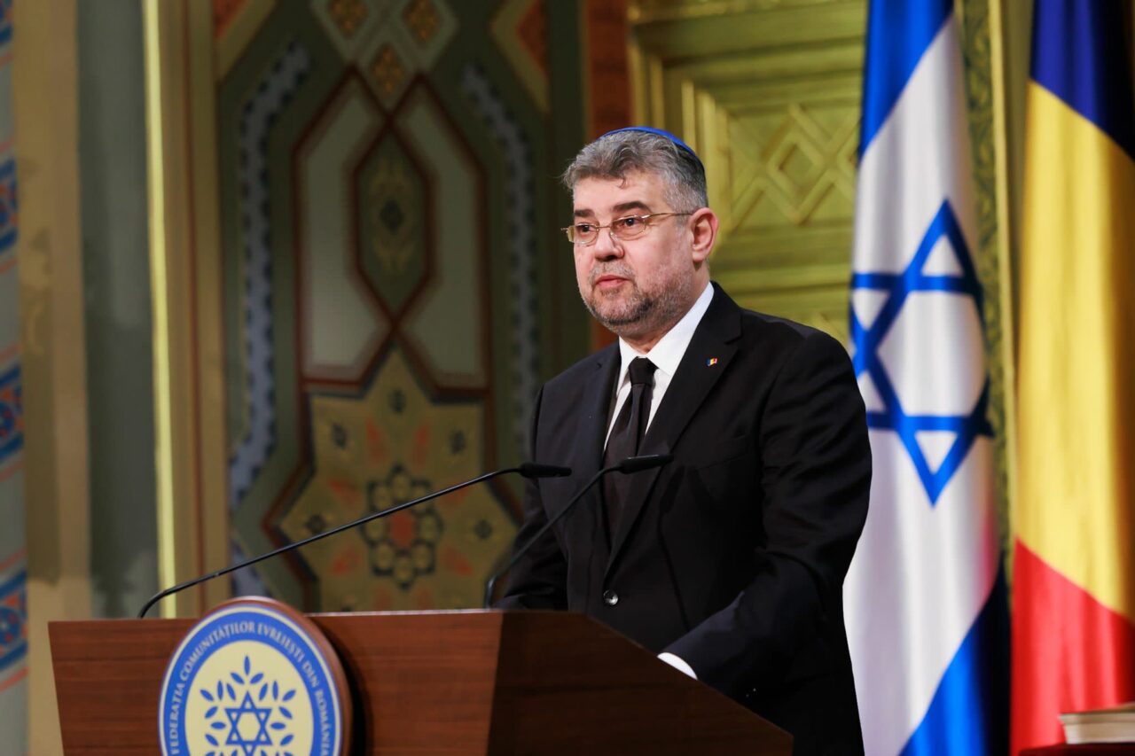 Marcel Ciolacu, mesaj în memoria victimelor Holocaustului: ”Este important să luptăm împotriva populismului, xenofobiei, demagogiei și antisemitismului, iar ororile acestui flagel nu trebuie uitate niciodată”