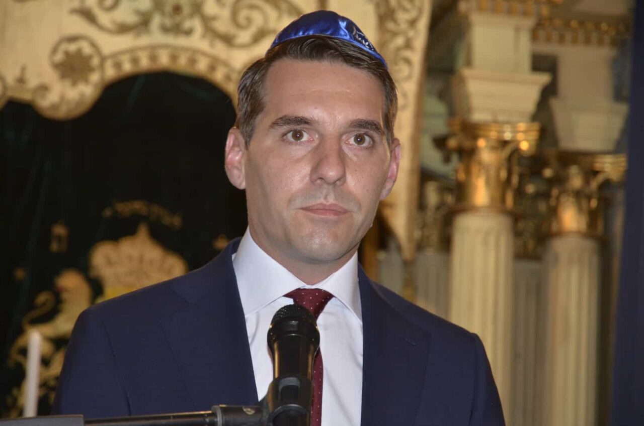 Nicolae al României și Principele Radu s-au ignorat reciproc la înmormântarea Regelui Constantin al II-lea al Greciei