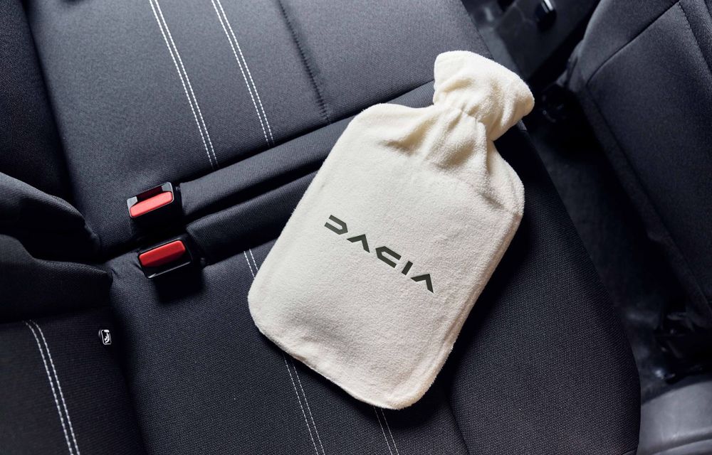 Dacia ironizează BMW, care oferea anumite facilități prin abonament, inclusiv scaune încălzite: Oferă gratuit clienților un recipient cu apă caldă