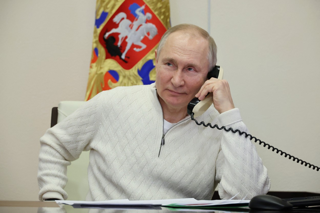 Vladimir Putin AVERTIZEAZĂ că va folosi obuze cu uraniu sărăcit în Ucraina: „Avem, fără să exagerăm, sute de mii de aceste tipuri”