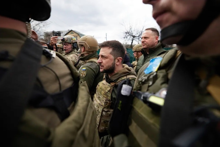 Ucraina, ziua și scandalul de corupție. Cum umflă prețurile de achiziție a alimentelor Ministerul Apărării de la Kiev / Ministrul-adjunct al Infrastructurii, reținut