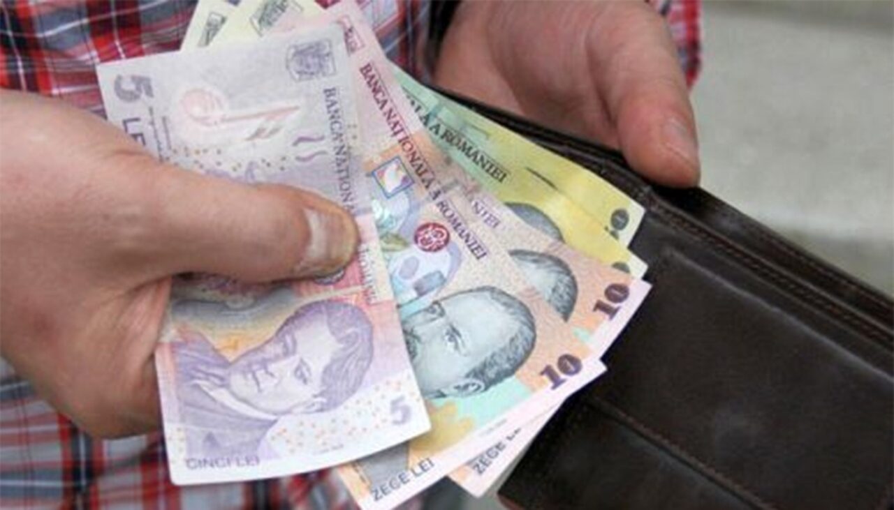 Ce este metoda „ȘMEN” | Cum a fost păcălită de 1.100 de lei o femeie de 57 de ani din Vaslui
