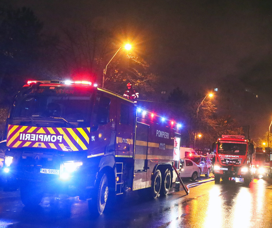 55 de studenţi timișoreni s-au autoevacuat în urma unui incendiu pornit de la un coleg care încerca să gătească un ou