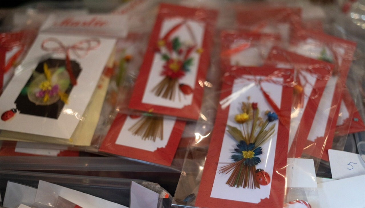 Cu câți lei se vinde un MĂRȚIȘOR la Târgul Mărțișorului din Piața Romană. Unele prețuri te rup la buzunar!