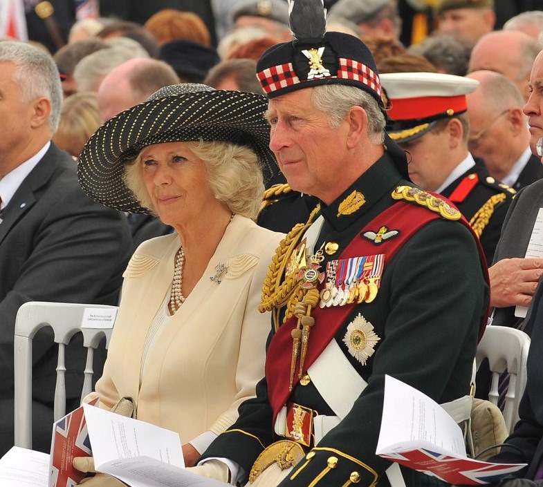 Camilla Parker Bowles va purta coroana Reginei Mary la ceremonia de ÎNCORONARE a lui Charles al III-lea