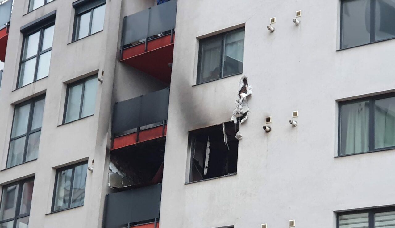 Un tunisian a INCENDIAT apartamentul în care locuia cu chirie în Arad și a plecat la urgențe în lenjerie intimă
