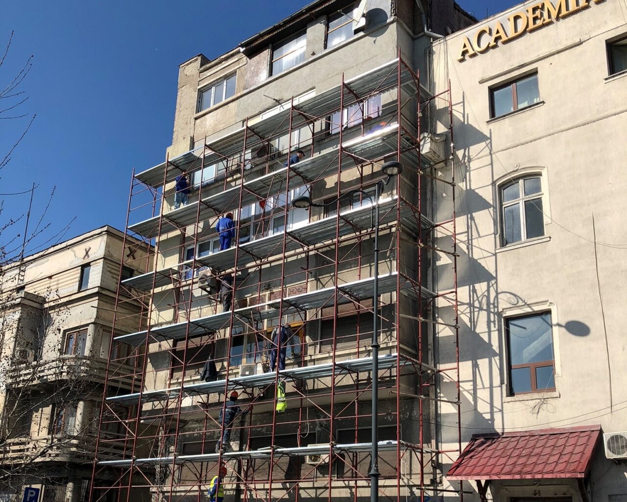 Ministerul Dezvoltării CONSOLIDEAZĂ 238 de clădiri în 100 de localități
