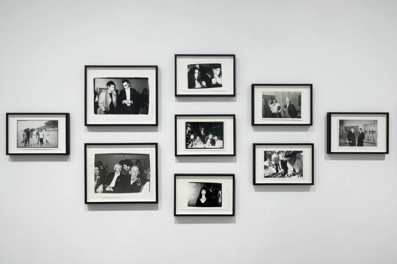 Andy Warhol, în intimitate – Fotografii și mărturisiri ale omului lui de încredere
