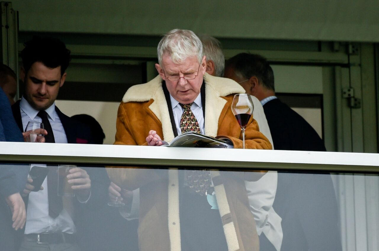 John Motson A MURIT la 77 de ani. Celebrul jurnalist a comentat 10 Cupe Mondiale, 10 Campionate Europene și 29 de finale FA Cup