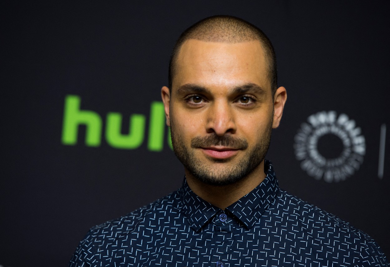 Michael Mando a fost scos din distribuția serialului „Sinking Spring”, în regia lui RIDLEY SCOTT. Care a fost motivul și cu cine a fost înlocuit