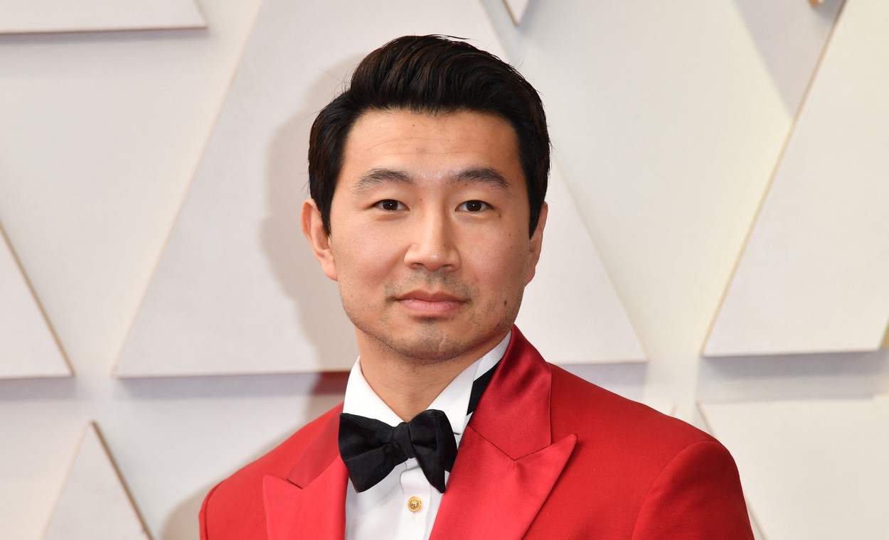 SIMU LIU spune că personajul său din „Shang-Chi și legenda celor zece inele” ar putea reveni curând în Universul Cinematografic Marvel