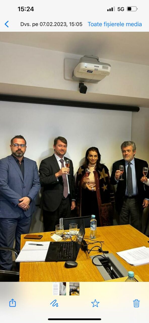 EXCLUSIV. Tranzacția privind preluarea fabricii de zahăr de la Luduș, finalizată marți. Doi investitori români sunt, de facto, noii proprietari
