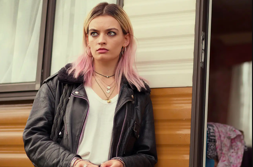Starul ”Sex Education”, EMMA MACKEY, va părăsi serialul Netflix după sezonul 4