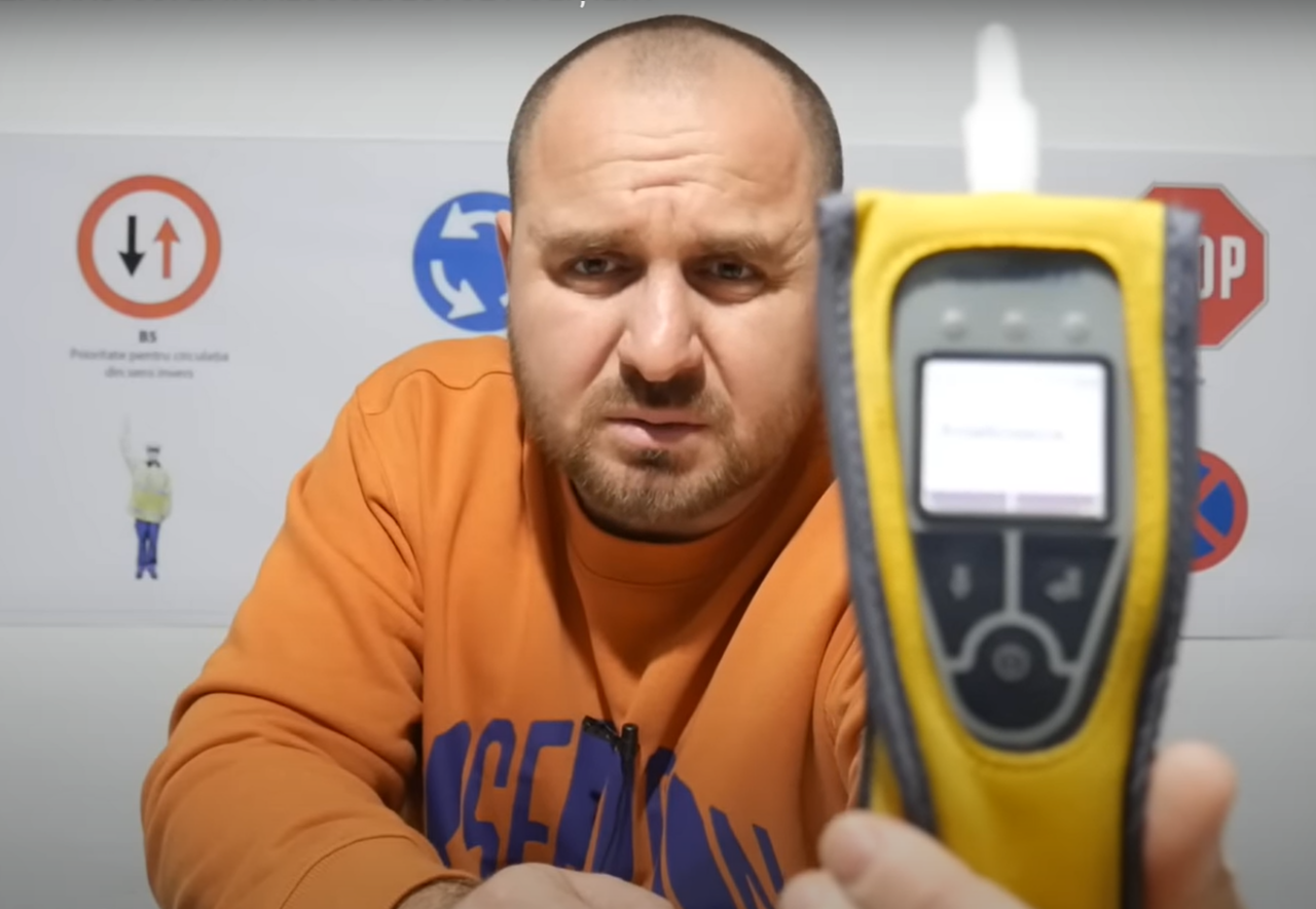 Mit sau realitate? Experiment inedit făcut de un fost polițist rutier! A vrut să vadă dacă poți să păcălești ALCOOLTESTUL dacă mănânci pătrunjel sau usturoi