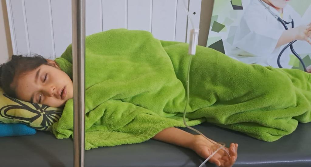 Ioana are numai 8 ani și de la 4 ani luptă cu CANCERUL / Singura șansă la viață a fetiței e un tratament inovativ care costă 3.000 de euro pe lună
