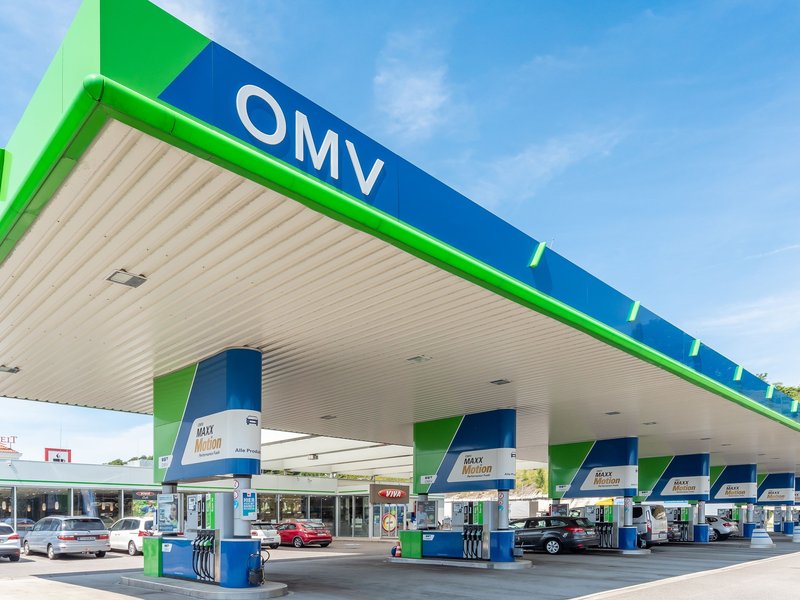 Cu ce s-a ales un tânăr din Ploiești, după ce a furat 200 de lei din cutia de donații dintr-o benzinărie OMV