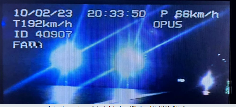 Șofer din Bacău, prins de poliție în timp ce mergea cu VITEZĂ infernală pe un drum național