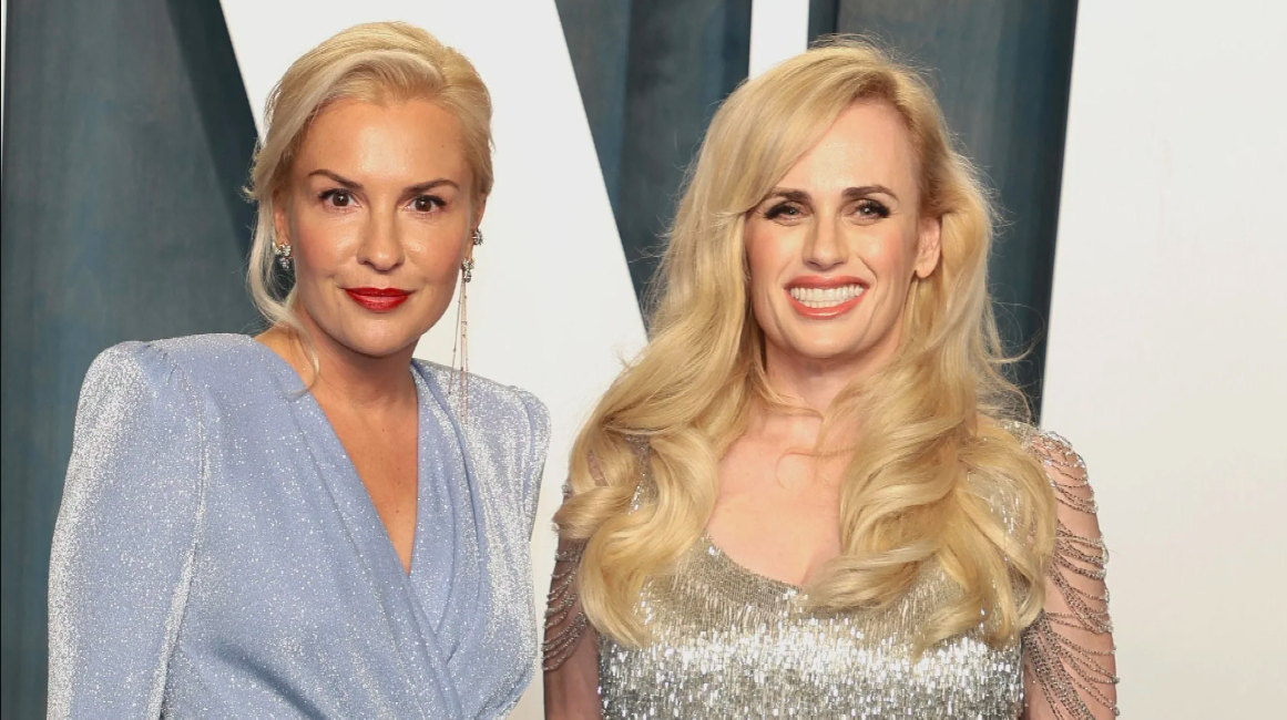 Actrița REBEL WILSON s-a logodit cu Ramona Agruma
