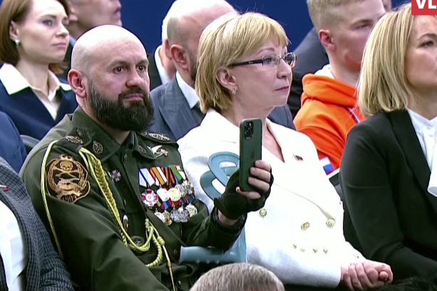 Un sârb EXPULZAT din România sub acuzații de spionaj, în primele rânduri la discursul lui Vladimir Putin