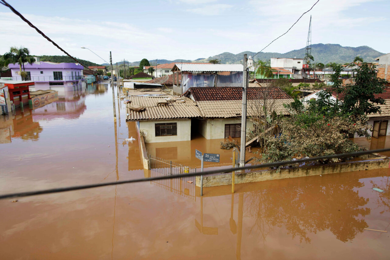 FURIA naturii a lovit Brazilia. Cel puțin 36 de morți după inundații devastatoare